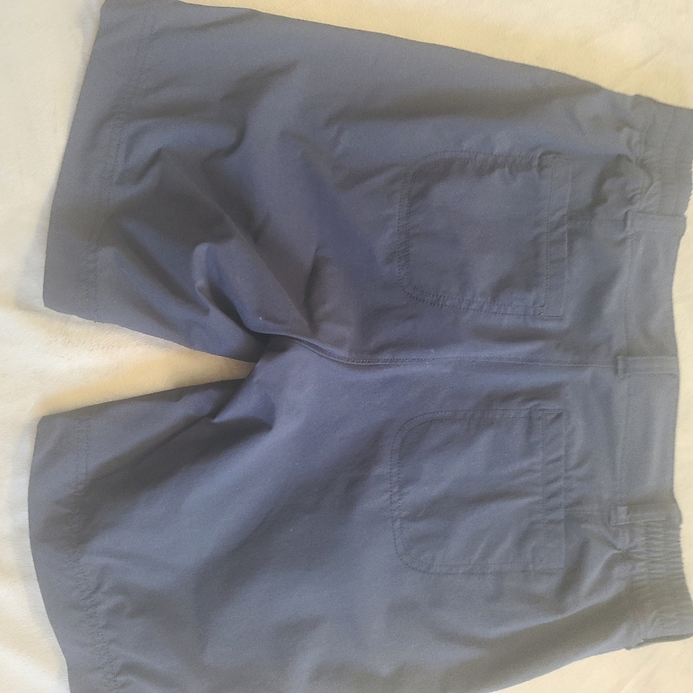 Athleta Womens Shorts sz 6, Black - Picture 4 of 13